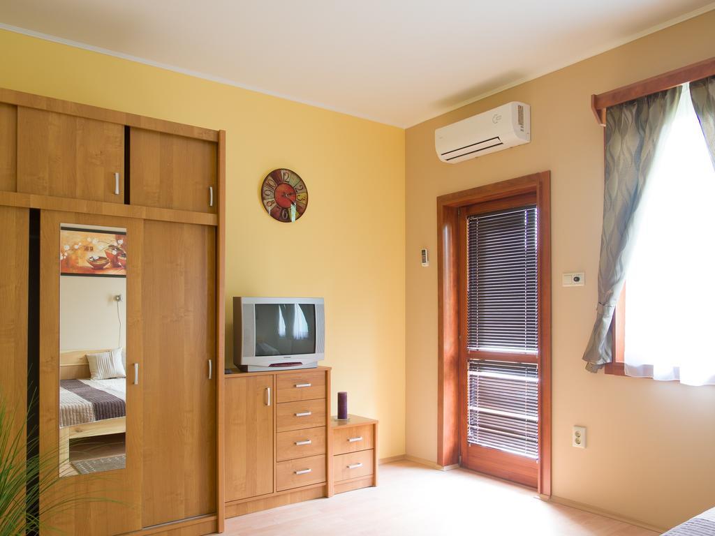 Aqua Apartman Gyula Kamer foto