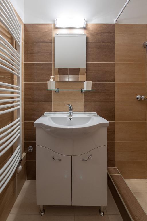 Aqua Apartman Gyula Buitenkant foto